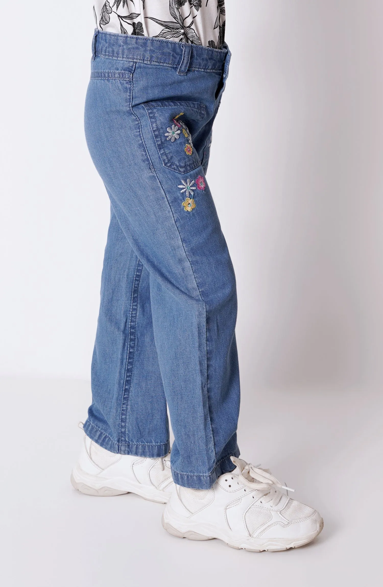 Emb.Flared Denim Pants